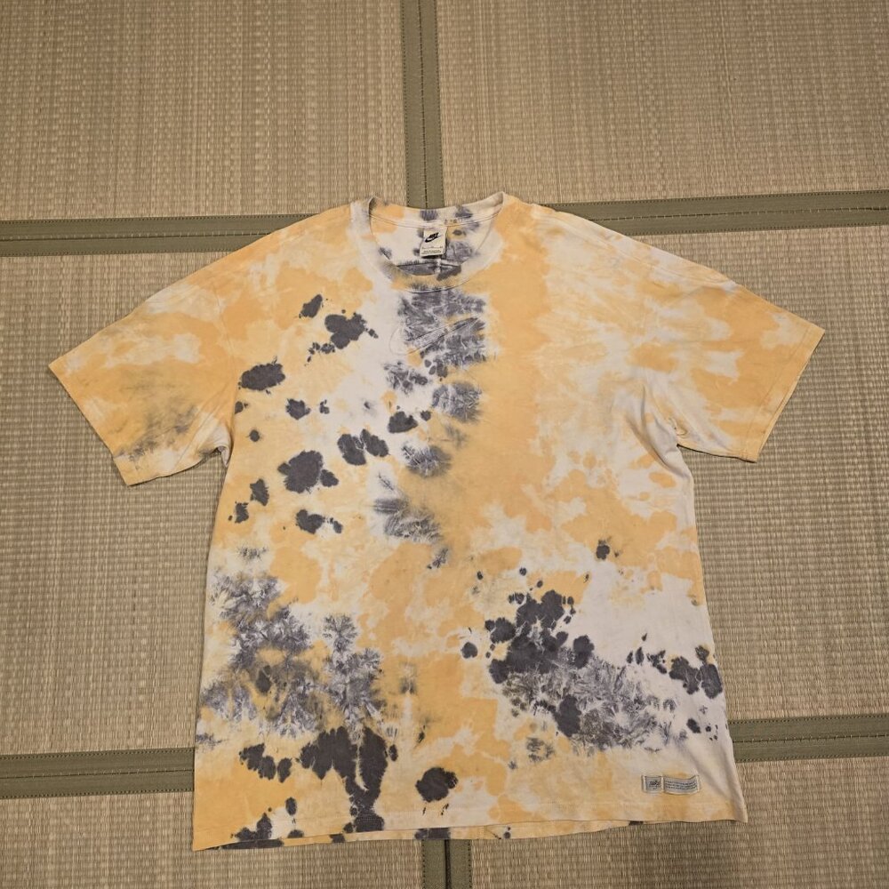 Nike Sportswear 90 Tye Dye Embroidered Swoosh T Shirt DO6188-540 Men's XL